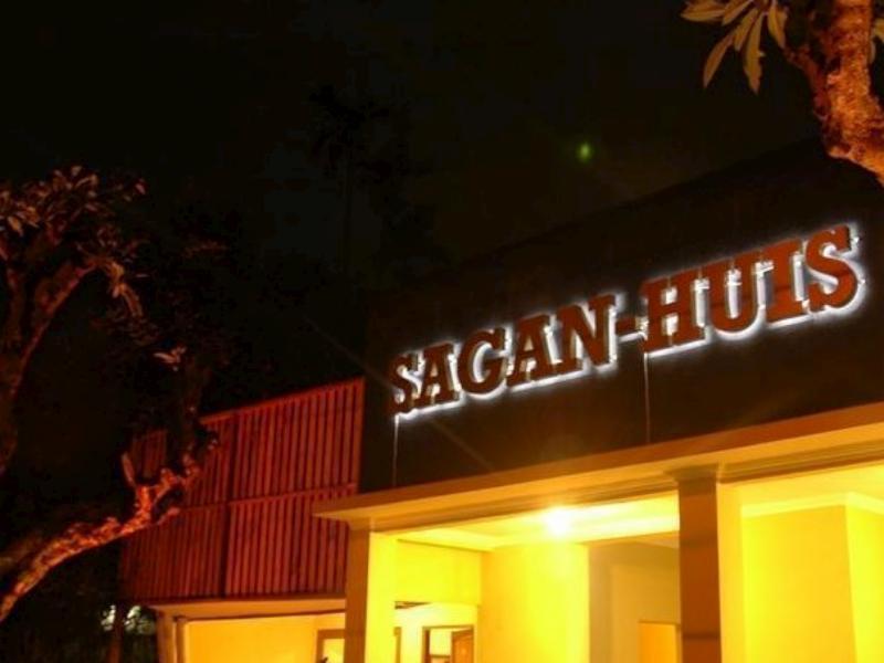 Sagan Huis Hotel Jogyakarta Zewnętrze zdjęcie